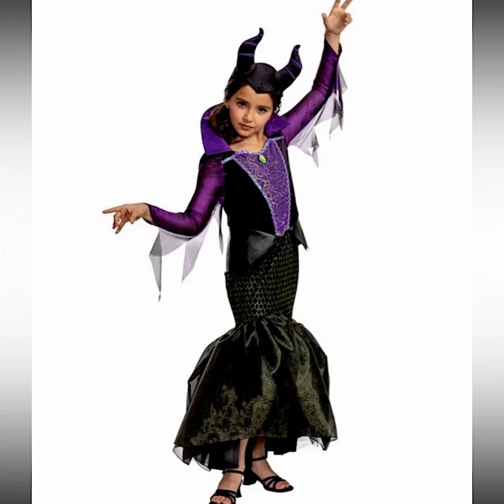 NWT Child’s Disney Maleficent Costume 8-10 yrs